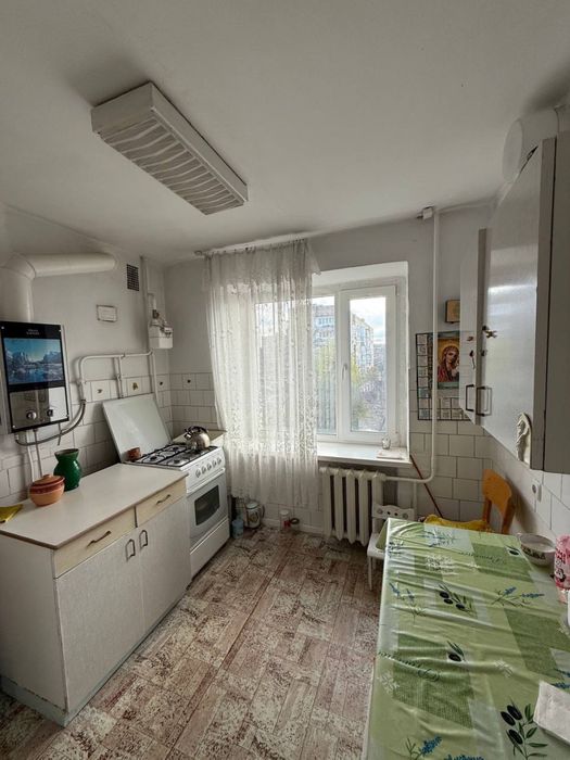 Здам 3 хкімнаину квартиру на Замості , торг !!