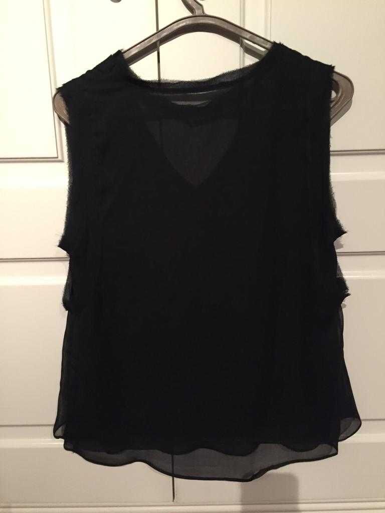 blusa preta tipo seda, fluida, Zara