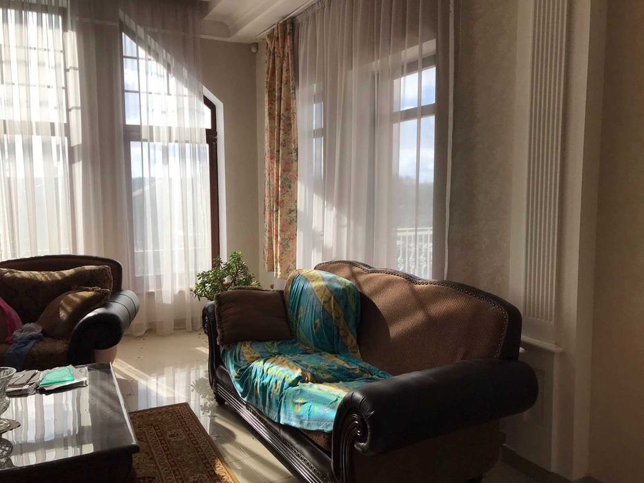 Продається будинок в с.Хлепча, 20 хвилин від Києва, Одеська траса