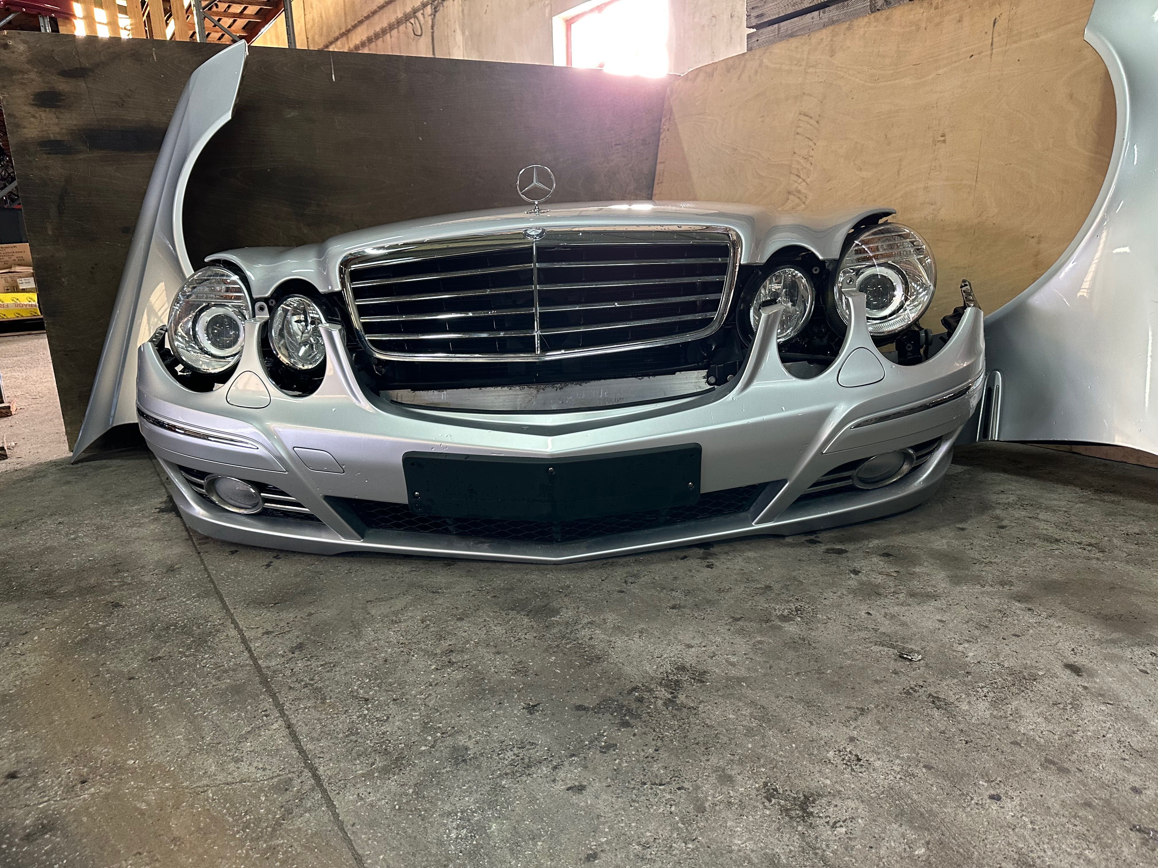 Frente completa com faróis xenon Mercedes W211 E220 MARETIAL ORIGINAL