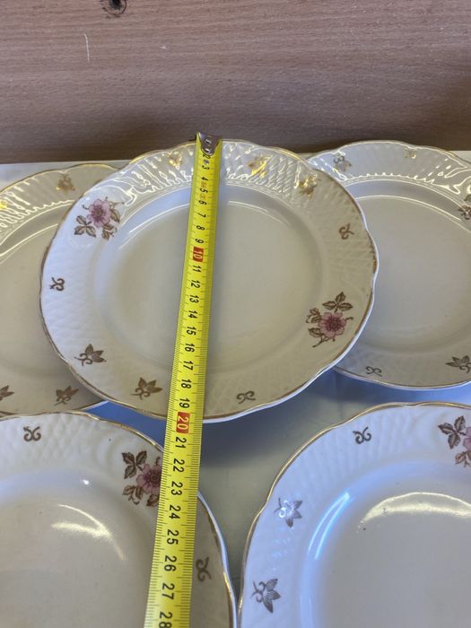 Комплект з 6 радянських фарфорових тарілок. Коростень