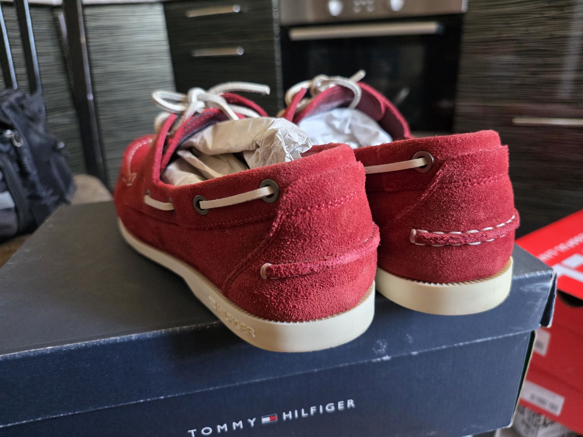 Tommy Hilfiger 43 р.