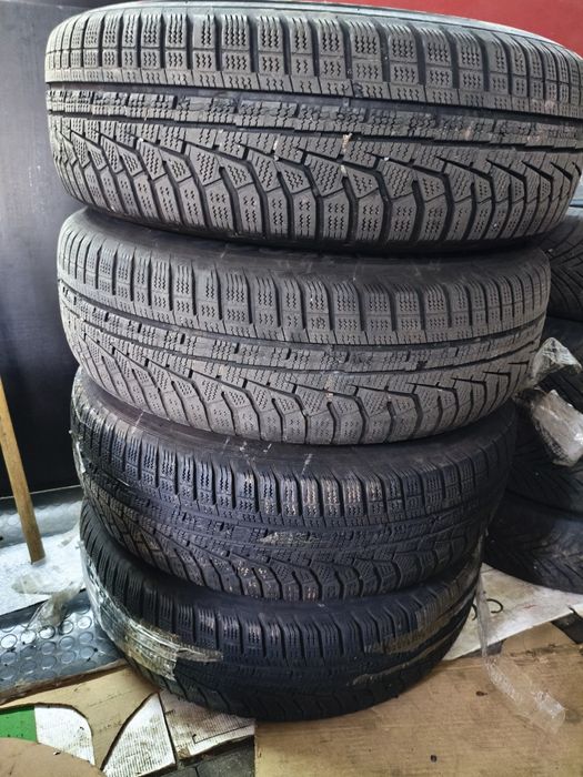 Колеса 215 70 16 5 114,3 зимня зима Hankook резина диски комплект