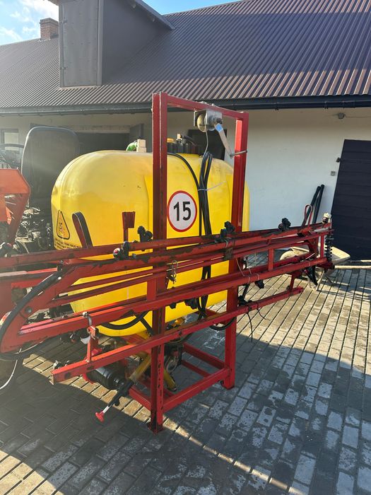 opryskiwacz polowy zawieszany 400 litrow