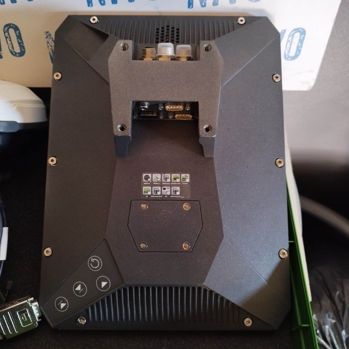 Zestaw Isobus Muller Touch 1200 antena Gps full opcja