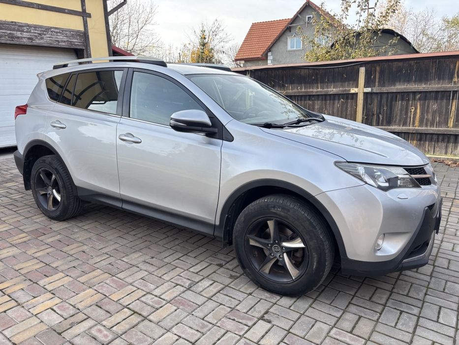 Продам Toyota Rav4(oficial)