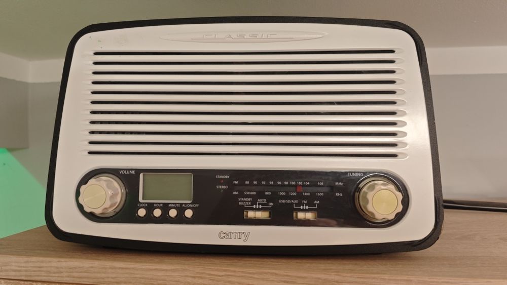 Radio retro Camry CR 1126