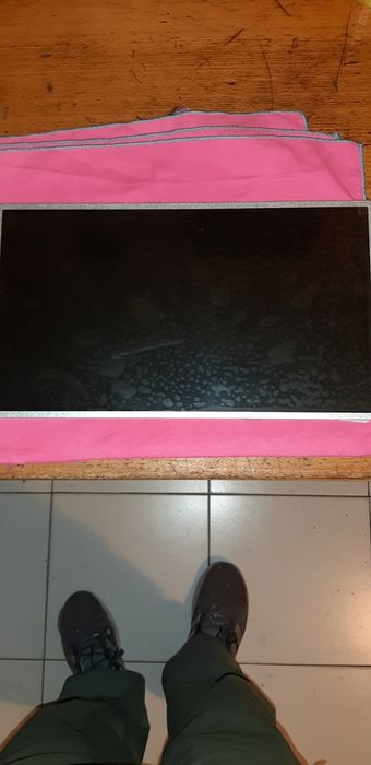 Vendo display LG  de 15 6 HD usado para Sony vaio outras marcas