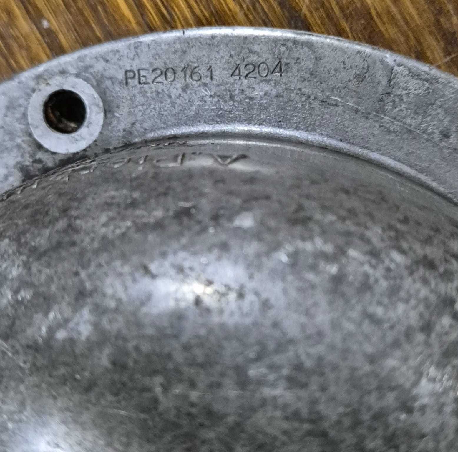VACUUM POMPA MERCEDES BENZ W123 (75-86r.) Diesel Oryginalna PIERBURG