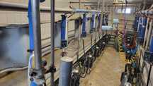 Hala udojowa Delaval 2x6 kompletna +  wygrodzenia zapasowa pompa