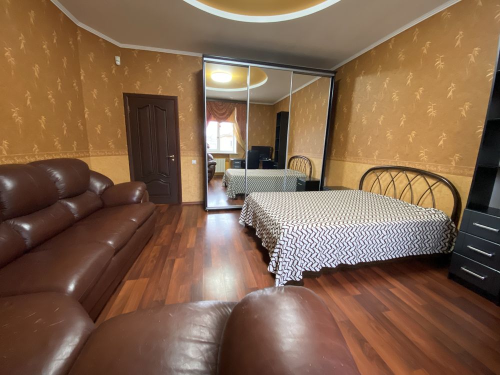 Продам 3 ком. квартиру, 107 м2, мебель, техника, ремонт, рядом парк