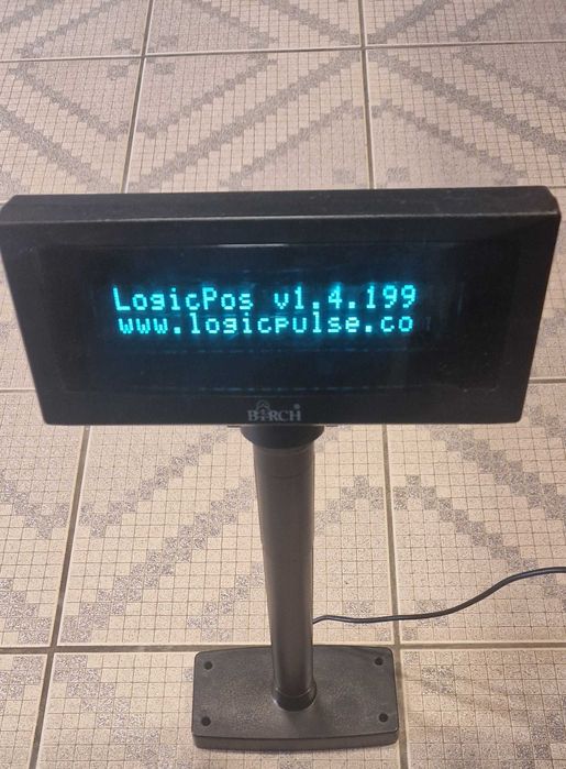 Visor de Cliente  Marca Birch com pé alto