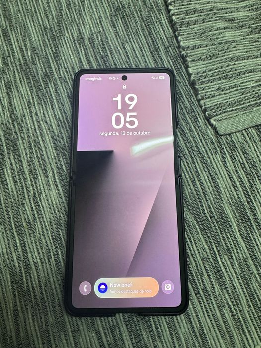 Samsung Flip7 NOVO