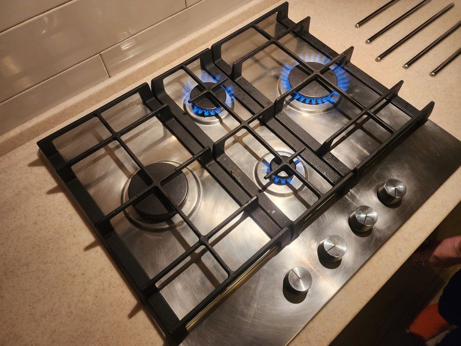 Газовая варочная поверхность Samsung NA64H3010BS/WT
Г​а​з​о​в​а​я​ ​в