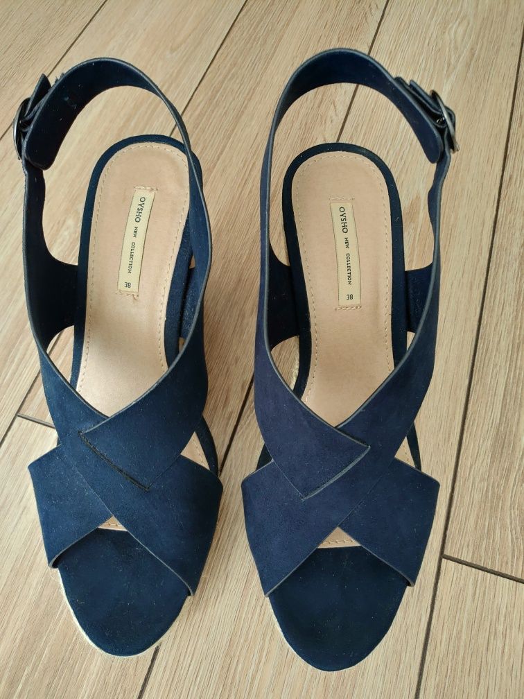 Buty na koturnie Oysho rozm 38