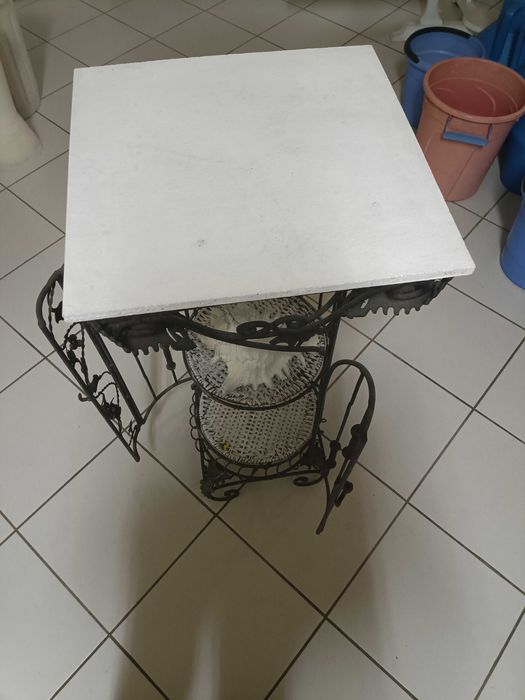 Mini bar em ferro funfido