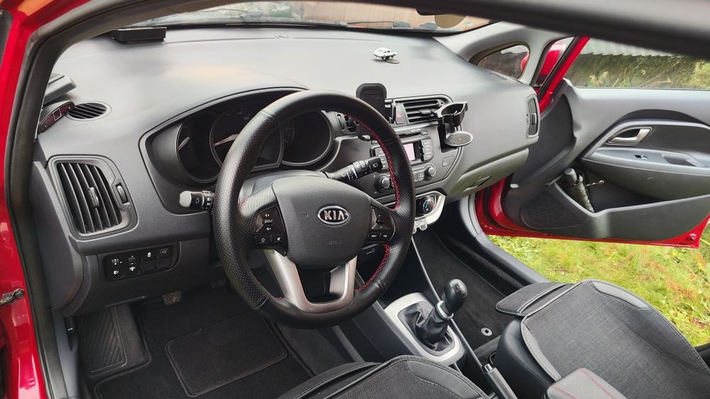 Kia Rio III 1.4 DOHC CVVT 109KM benzyna 2011 rok hatchback 202971 km