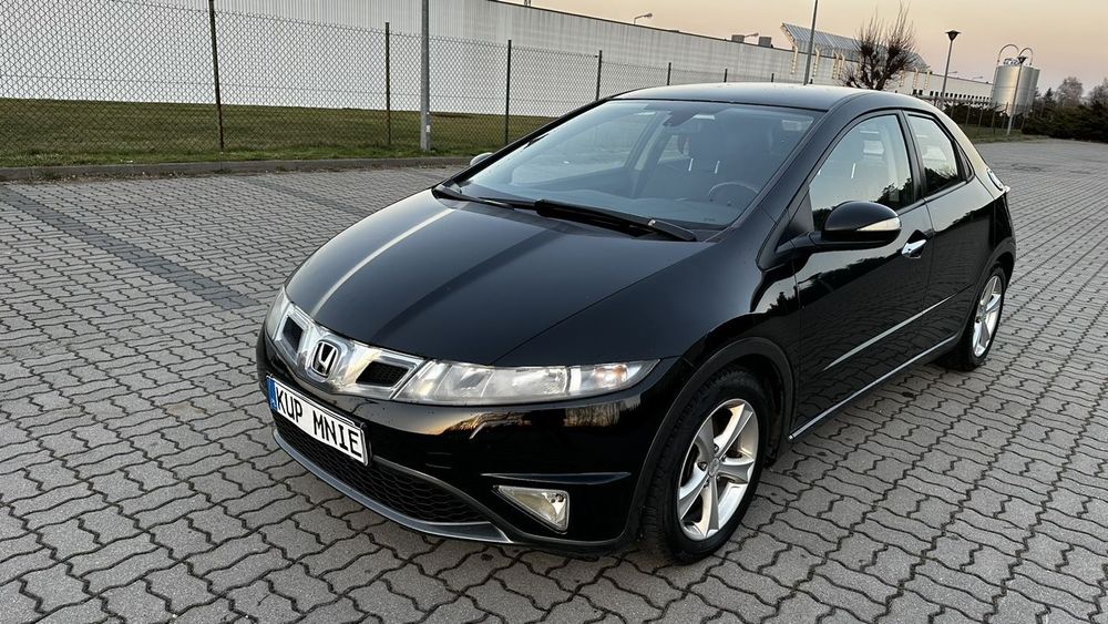 Honda Civic 1.8 benzyna, Lifting, grzane fotele itd.