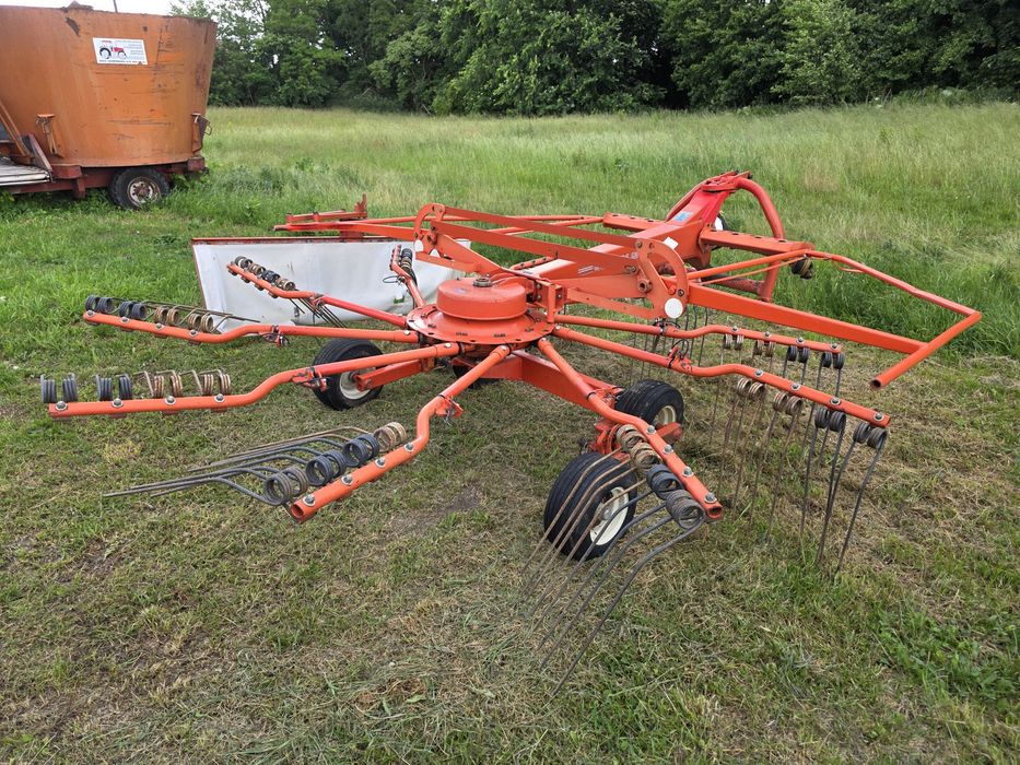 Zgrabiarka Kuhn GA 4101 GM