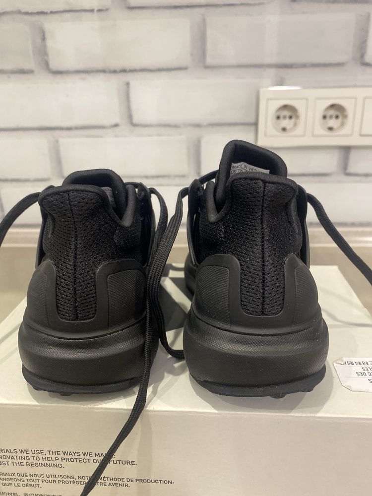 Продам дитячі кросівки Adidas