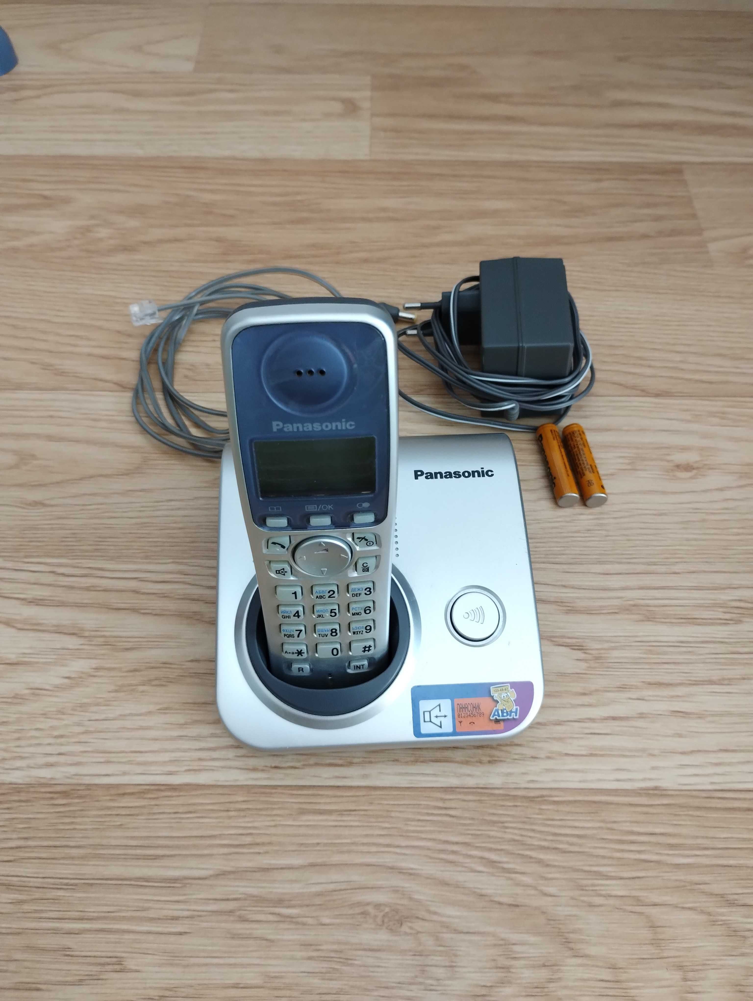Радіотелефон Panasonic KX-TG7207UA