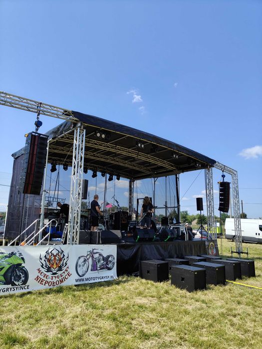 Scena mobilna 8x6 / oświetlenie / nagłośnienie / wynajem
