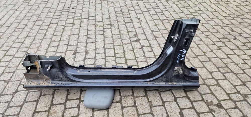 PRÓG LEWY AUDI A4 B8