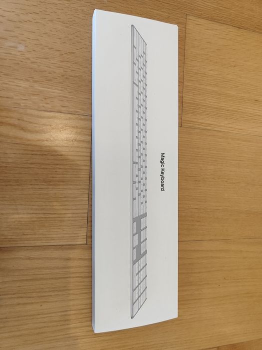 Apple magic keyboard with numeric keypad