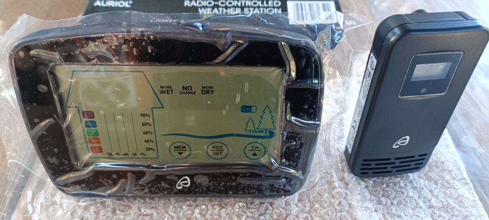 Радиоуправляемая метеостанция AHFL Германия