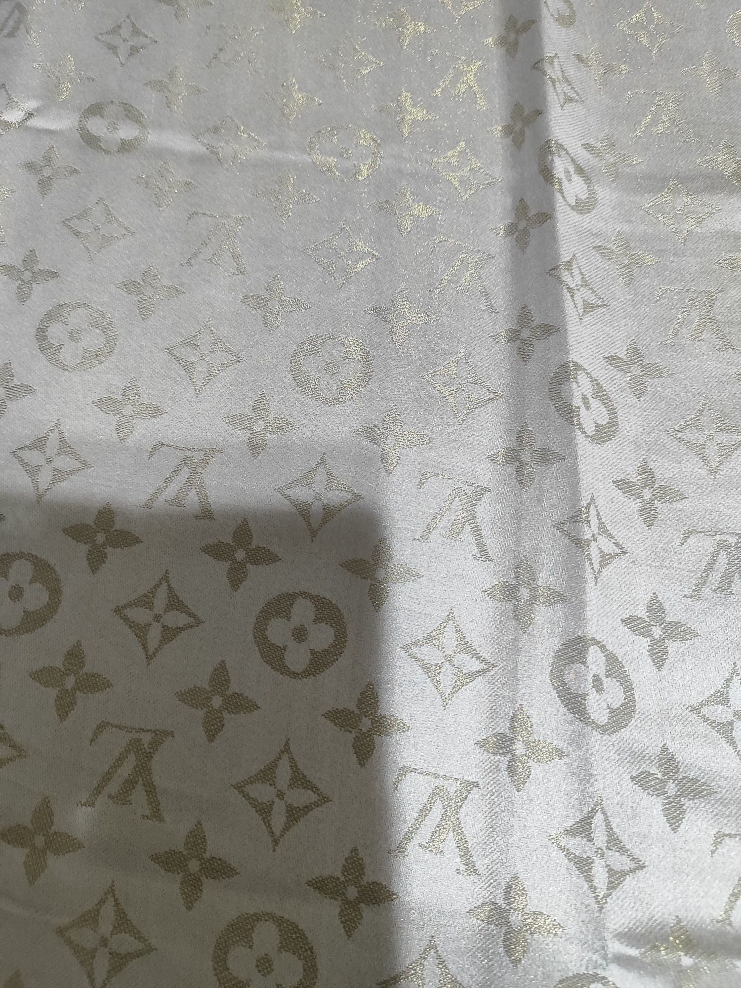 Продам хустку LOUIS VUITTON орігінал