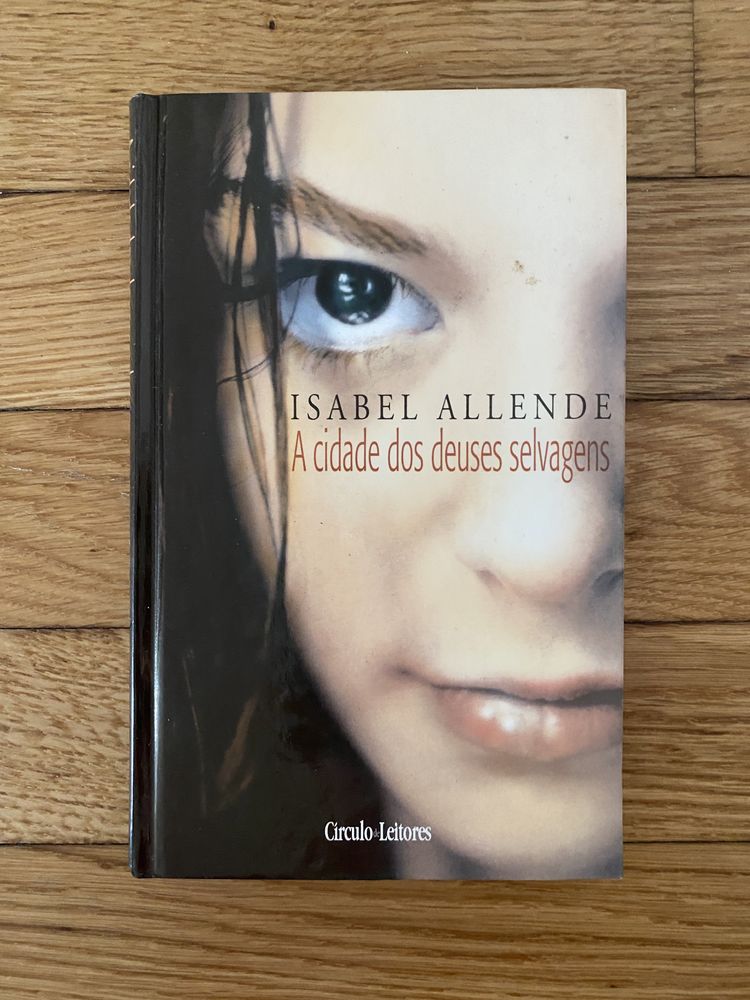 “A Cidade dos Deuses Selvagens”