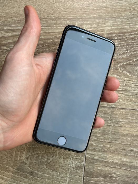 АКБ 100% Гарний Apple iPhone SE 2 128 2020 Black Neverlock