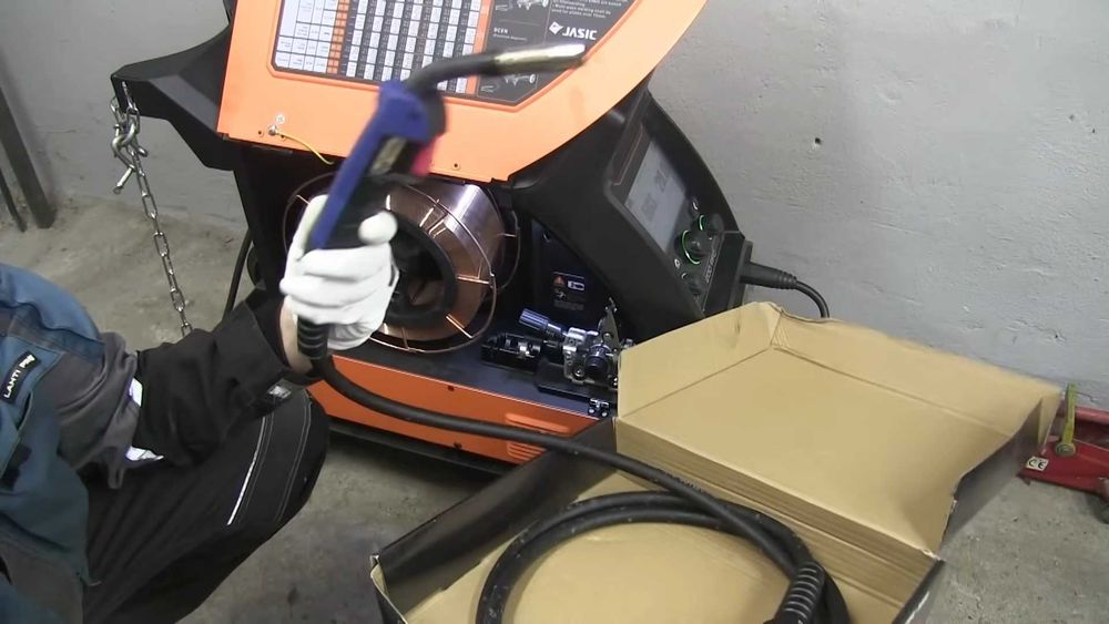 Spawarka MIG/MAG JASIC EVO20 MIG200 PFC LCD N2S53 migomat