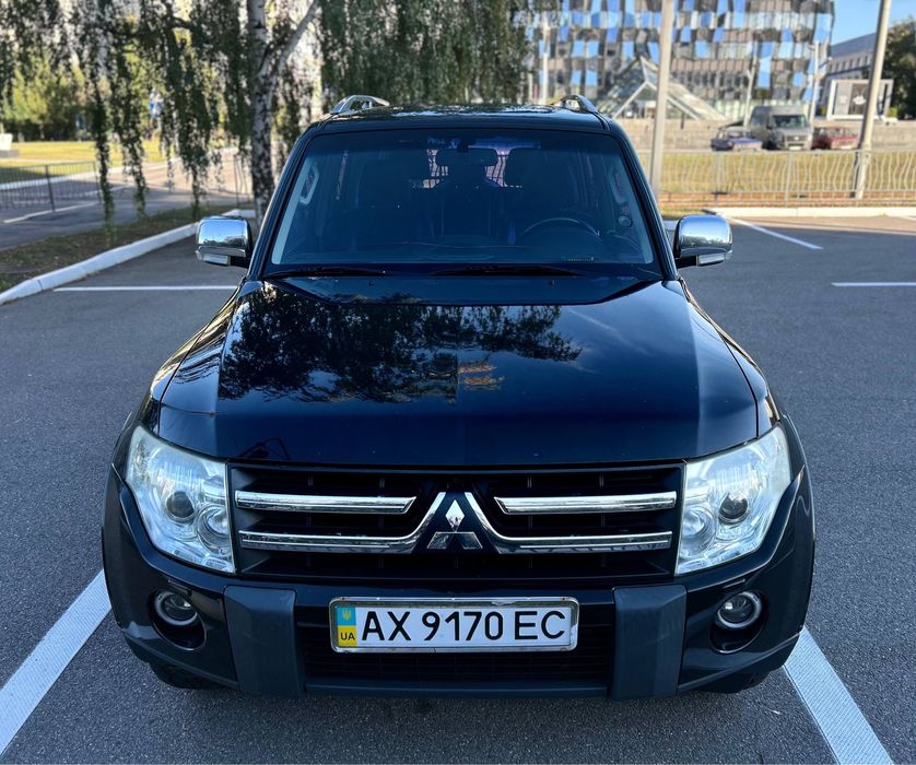 Продам Паджеро Вагон 4