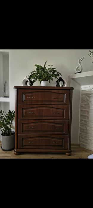 Stylowe Meble w  Ładnym  Stanie .