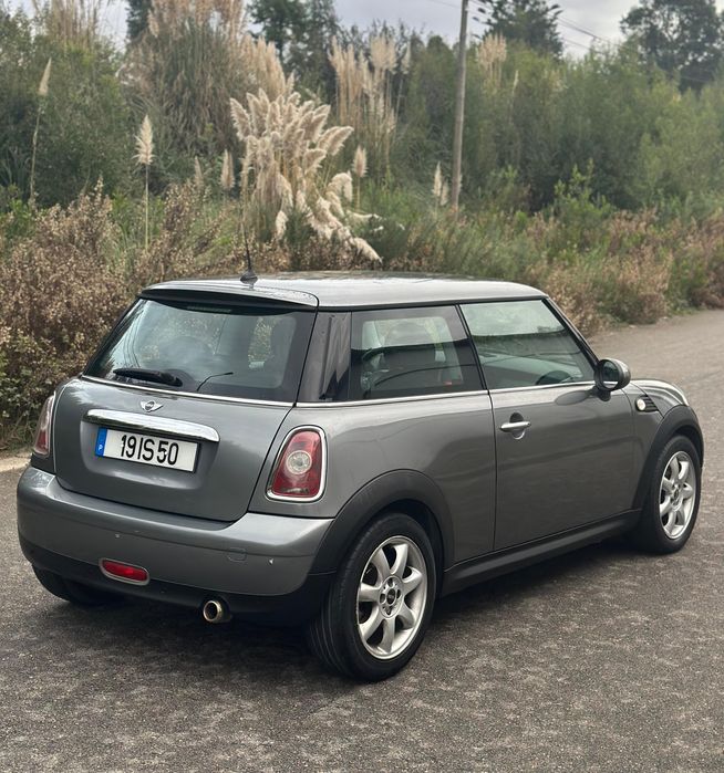 Mini Cooper 1.6D-2010[Caixa-automática]