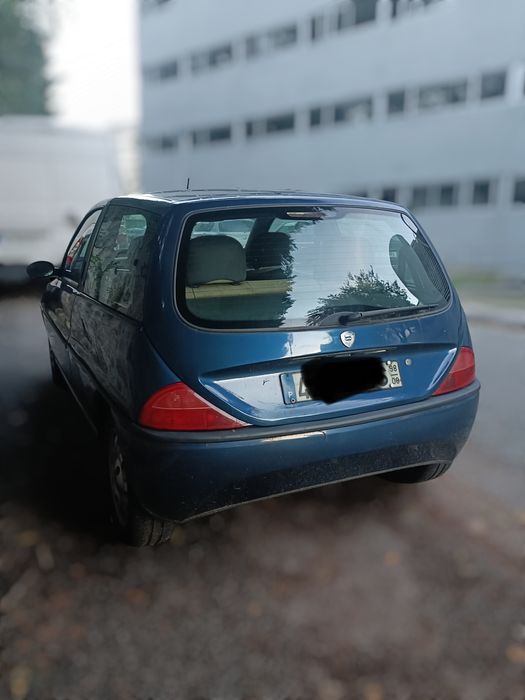 Carro Lancia Y 1.2