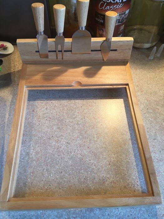 Drewniano-szklana deska do serów Nuova R2S 36x 28cm