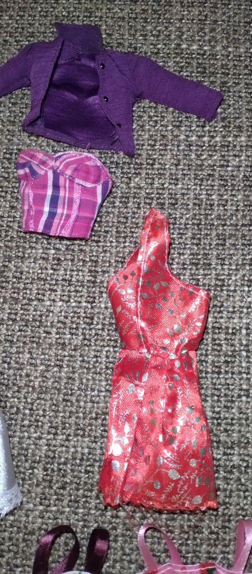 Lote roupas Barbie