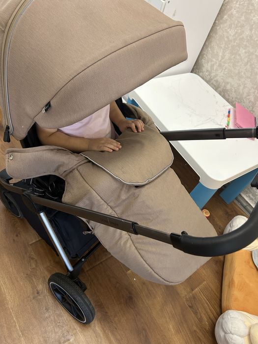 Прогулочная коляска Carrello Ultra — реверсивный блок