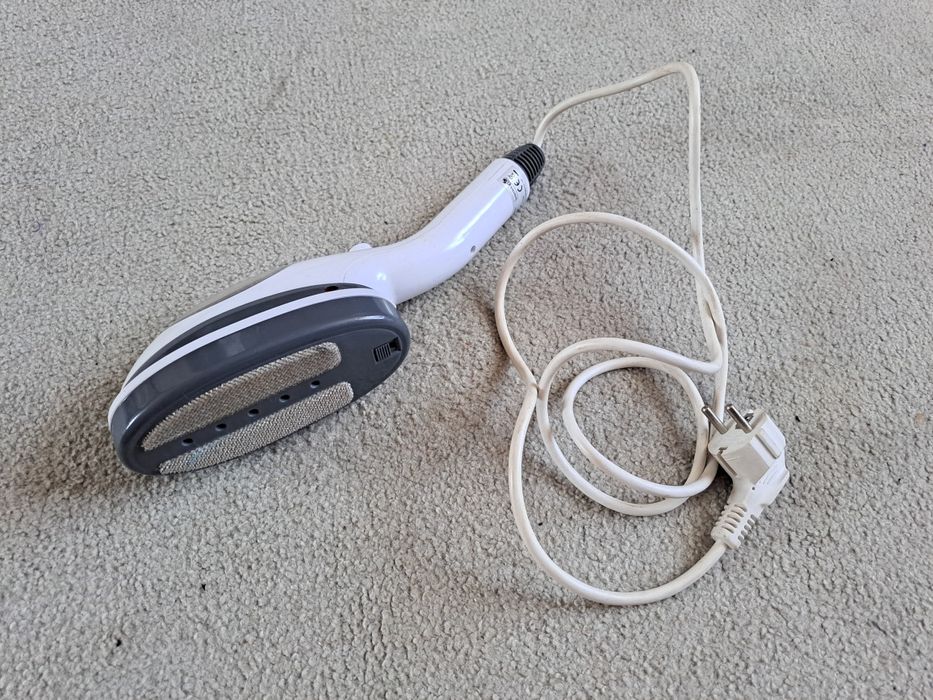 Żelazko parowe, parownica ręczna do prasowania ubrań