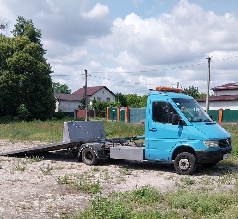 Евакуатор Sprinter 2.9