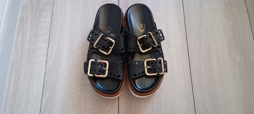 Босоніжки шкіряні шльопанці на платформі жіночі Tod's оригінал 36