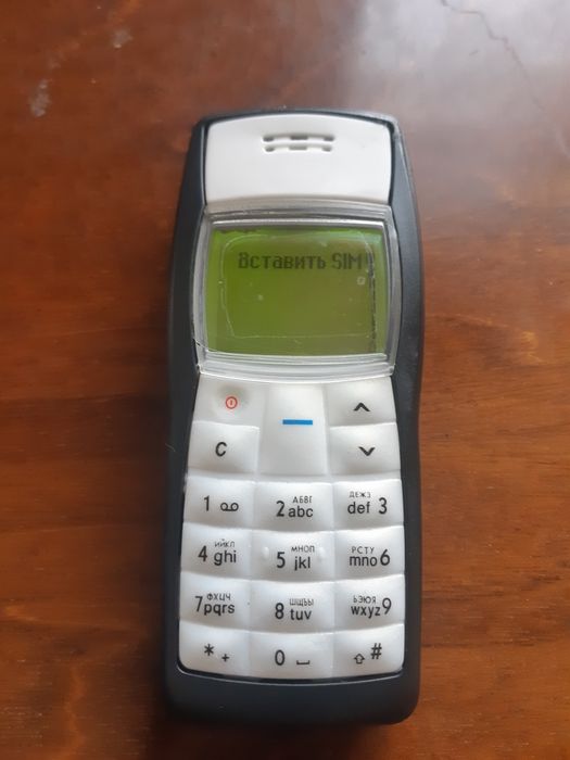 Ретро  NOKIA: 1100. Новый корпус и кнопки! Хороший прием!