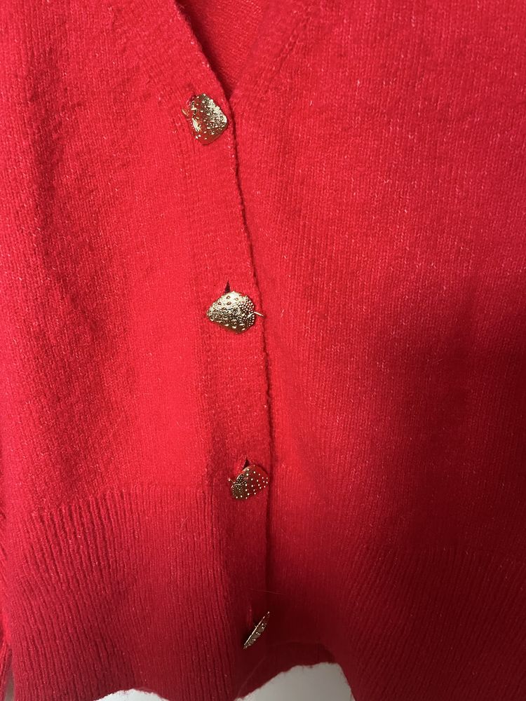 Sweter z guzikami Mohito