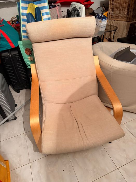 Cadeirão IKEA almofada creme de boa qualidade