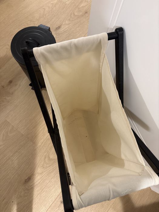 Loftowy zestaw:czarny,mały kosz+kosz na pranie+obraz