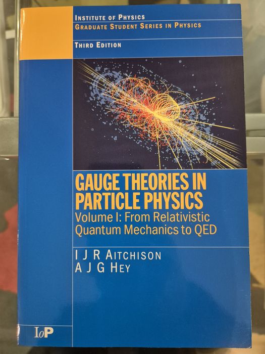 Duo de livros "Gauge theories in particle physics"