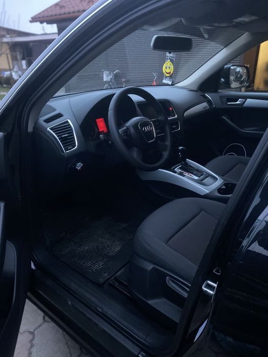 AUDI Q 5  продаю