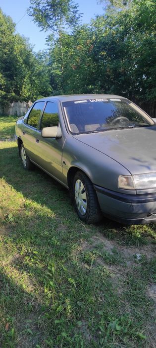 Опель Вектра А 1990 рік